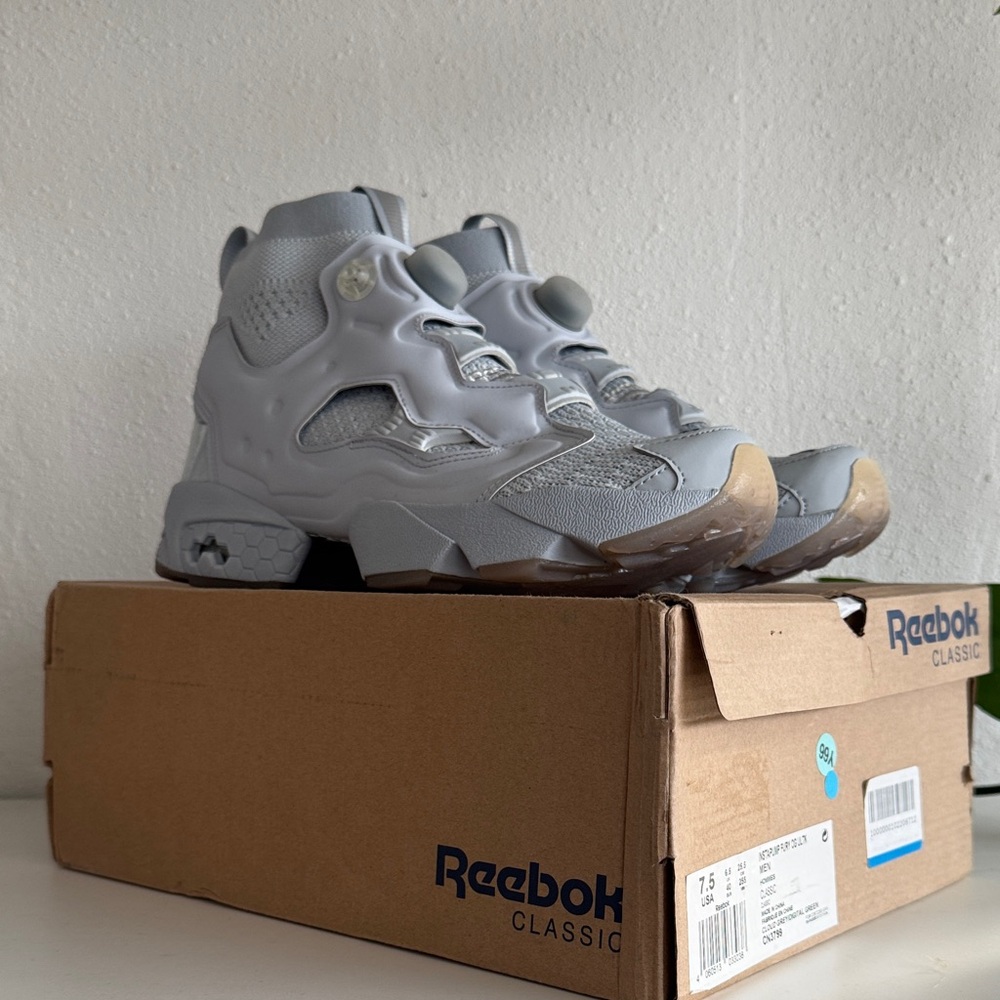 Reebok Instapump Fury OG Sneakers in Light Gray and Beige